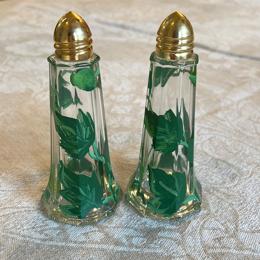 Hand painted Ivy Leaves on a Salt & Pepper Shaker with Gold Tone Tops